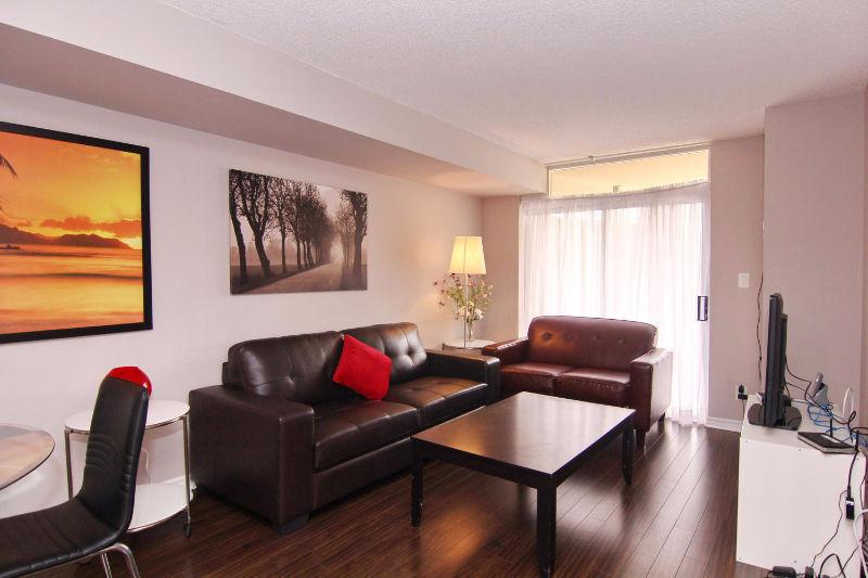 Furnished Luxurious 1 Bedroom Condo Opp Square One