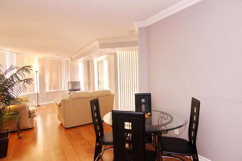 Furnished Luxurious 2 Bedroom Condo Opp Square One