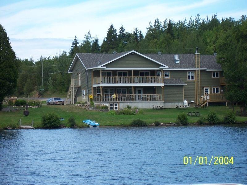 41/2 pour les 50 ans et + lac st-pierre mont-carmel kamouraska