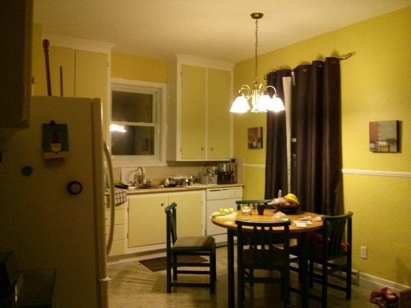 VERY BEAUTIFUL 5½ MONTH OF AUGUST WILL BE FREE