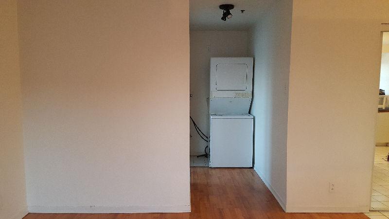 August FREE: 2-1/2 one block from Papineau metro, St-Catherine E
