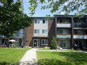 BEAU PETIT LOFT TOUT INCLUS À CHARLESBOURG - 1ER AOÛT