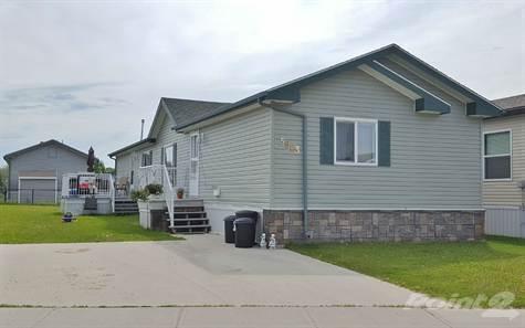 Homes for Sale in Cold Lake, Alberta $126,900