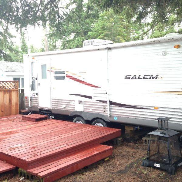 Holiday trailer at Candle Lake (mariner's cove)