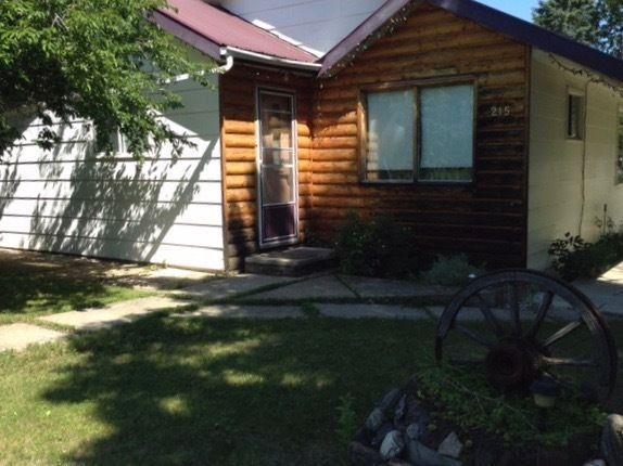 House for Sale near Crystal Lake & Yorkton! Must Sell ASAP!