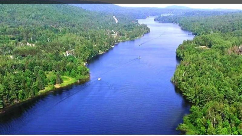TERRAINS RAWDON, LANAUDIÈRE, BORD DU LAC PONTBRIAND NAVIGABLE