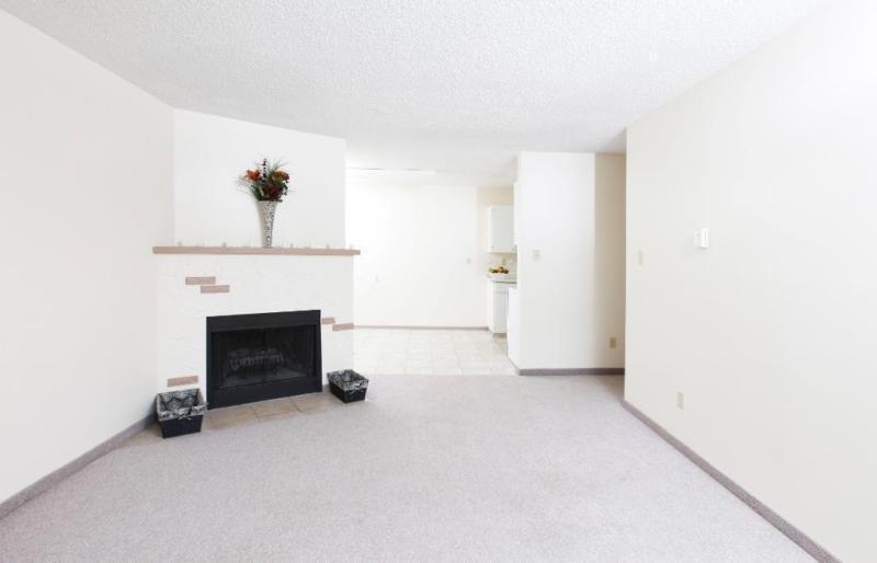 Be Excited To Go Home Everyday! Terrific 2 Bed 1 Bath !!