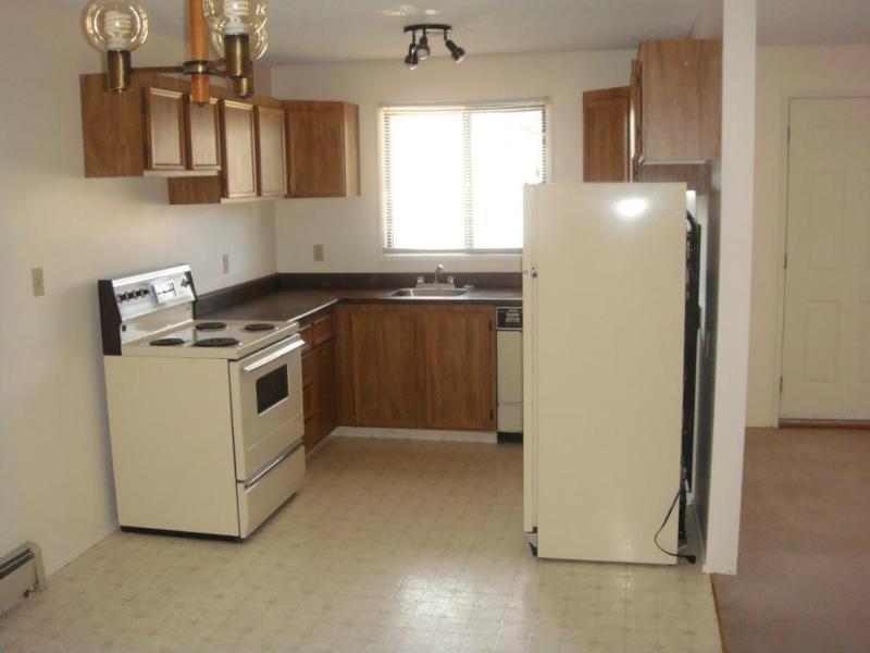 DELUXE 2 BEDROOM 3837 LUTHER PL (COLLEGE PARK)