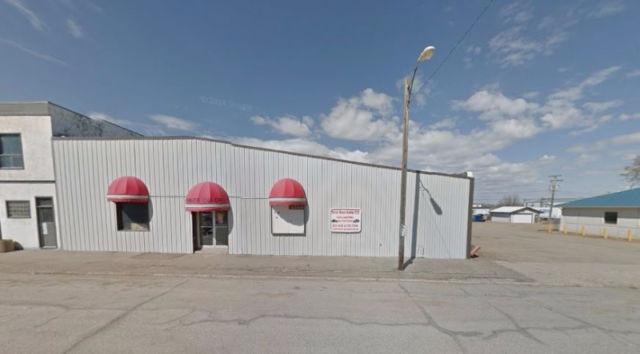 Multi-Use Commercial Building for Lease/Sale in Gull Lake, SK