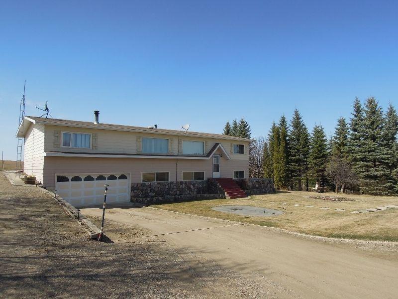 NEW LISTING! Hwy #11