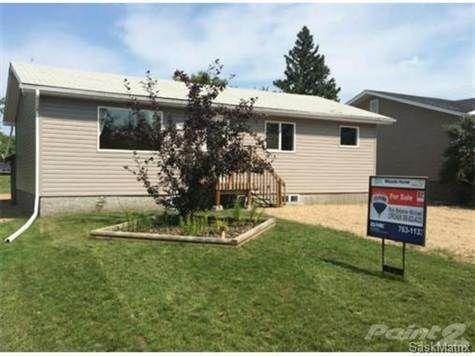 PRICE DROP!! 216 3rd Ave East Shellbrook