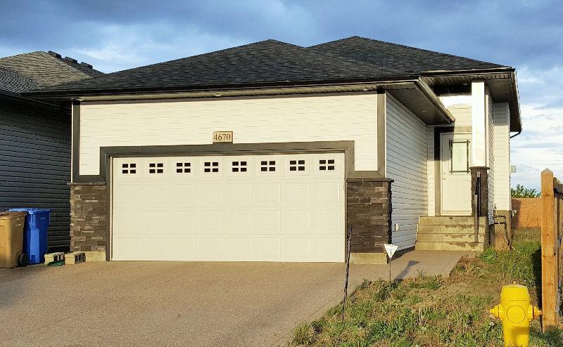 Immaculate Raised Bungalow Large lot Harbour Landing