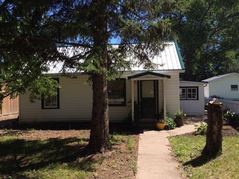 House for sale Gull Lake