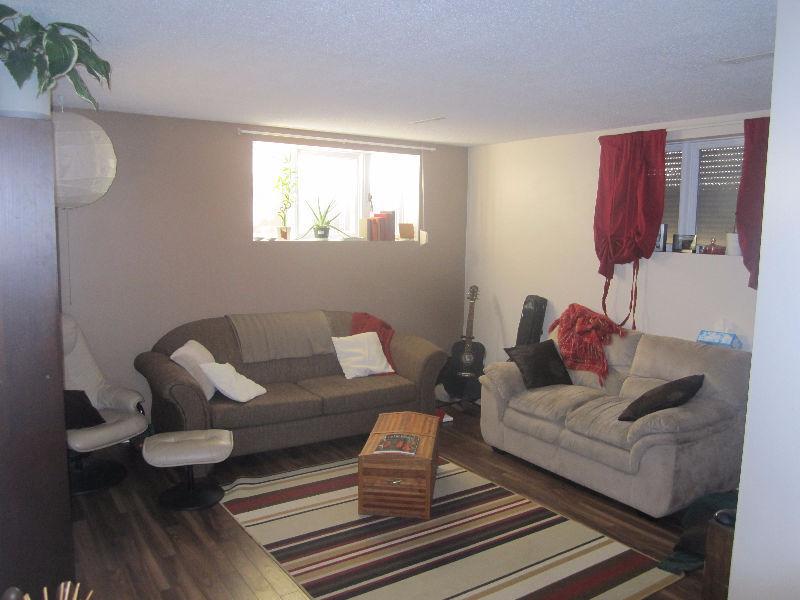 Bright, Spacious 2 Bedroom Suite $1050.00 all in Avail Sept 1st!