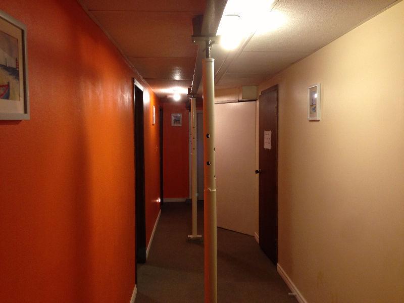 Basement, close UofR/Campbell Collegiate/Golden Mile Mall