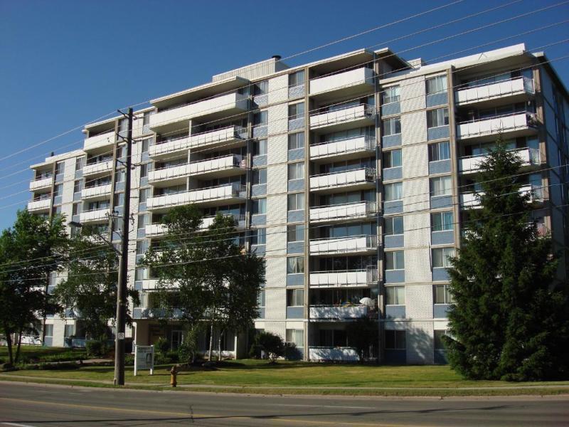 EIWO CANADIAN MANAGEMENT - 1 BEDROOM UNIT FOR RENT