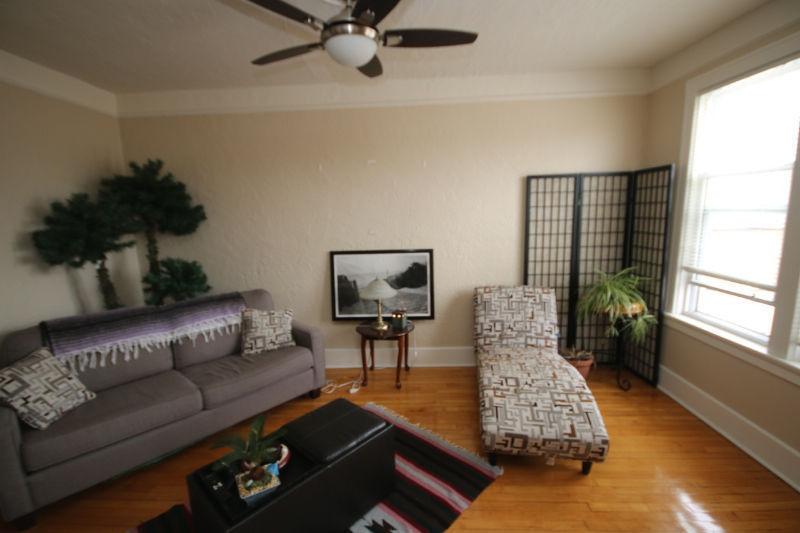 Charming 2 Bedroom Apartment Next to Kinette Park, $750.00