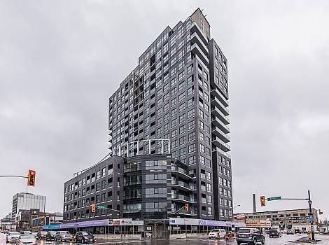 Gorgeous 2 Bedroom Condo @ 1 Victoria, Available Immediately!