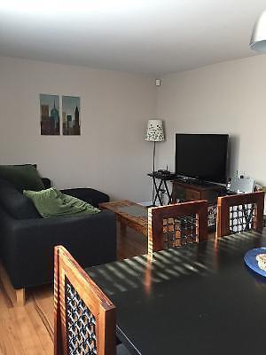Spotless 3 bedroom, 2 story townhouse available October 1st