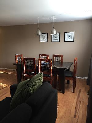 Spotless 3 bedroom, 2 story townhouse available October 1st