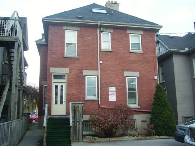 2-storey, 4 bedroom apartment. Lovely unit w/ lots of character!