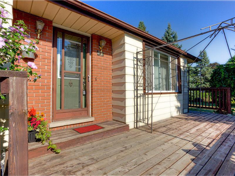 OPEN HOUSE : TODAY 12-1.30 at 660 ERAMOSA RD - (**REDUCED)