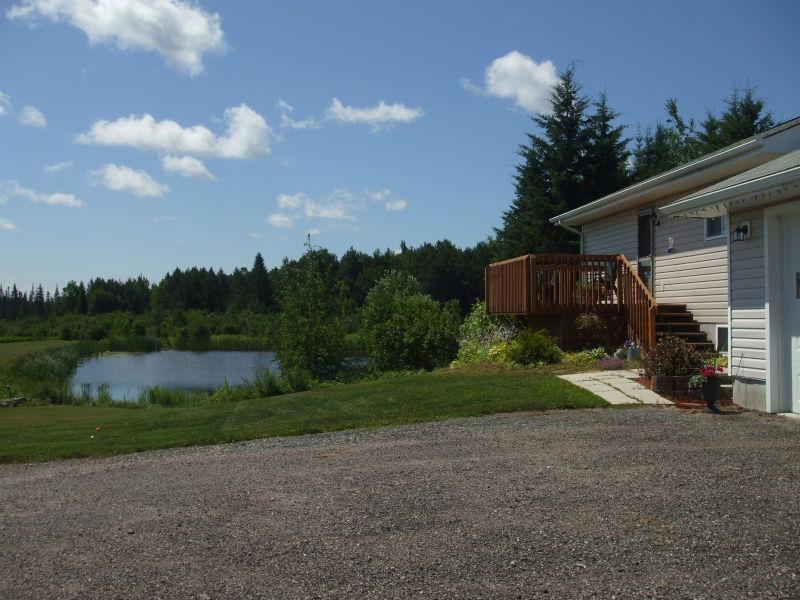 HOUSE FOR SALE IN TROUT CREEK