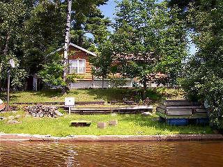 Year around cottage/home 68' on Wasi lake, Powassan N of Muskoka