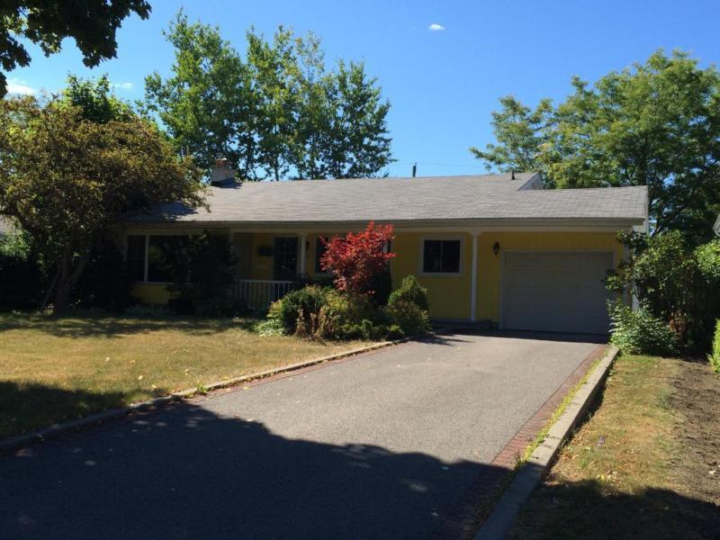 FAMILY HOME IN QUIET NEIGHBOURHOOD, FENCED YARD! 110 Holland Cr