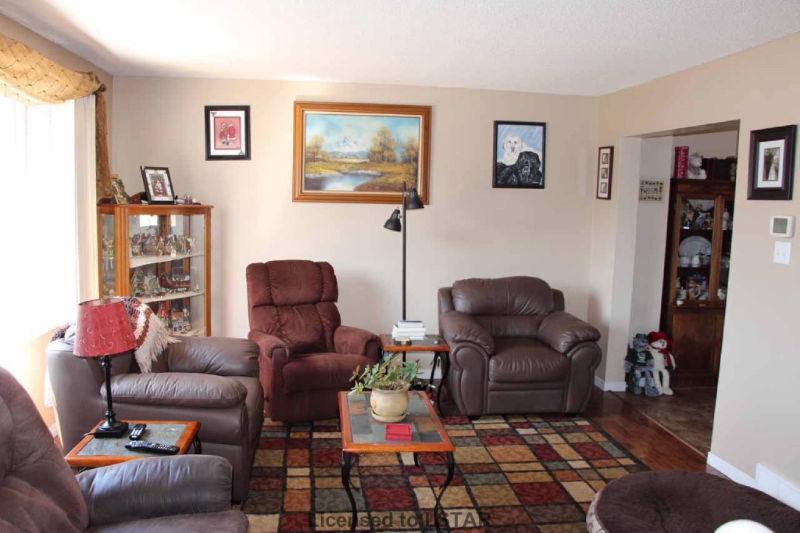 3 Bedroom - CLEAN in North West - Avail Sept. 1st