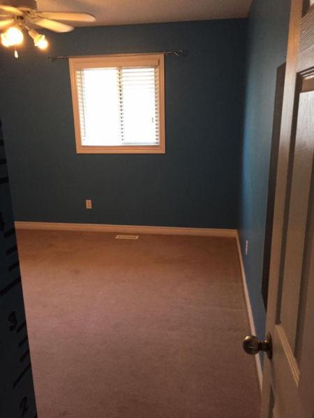 North  room for rent! close to walmart!