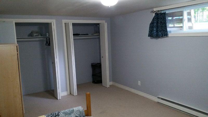 Large Bright Room For Rent