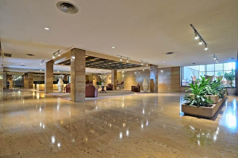 3 1/2 - Great 1BR- dtwn highrise- All amenities - GOLDEN MILE