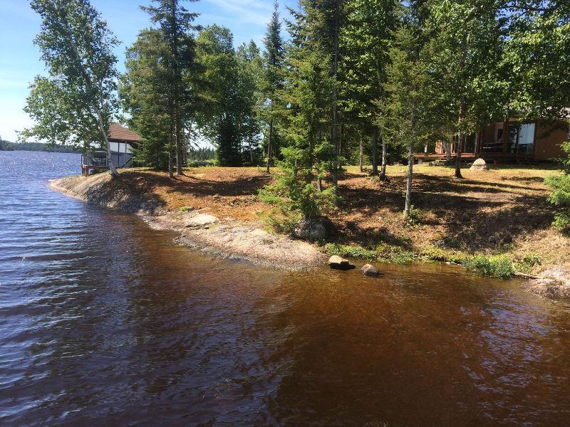 Remote 5 Star Cottage at Baie-Carrière - Moose hunting & Fishing