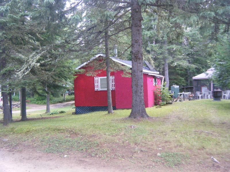 chalet,camp,pêche,chasse,St-Michel des Saints,Saint Guillaume N