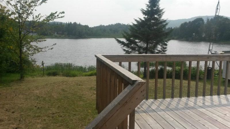 MAISON/CHALET BORD DE L'EAU MONT TREMBLANT LAC SIMON MONTEBELLO