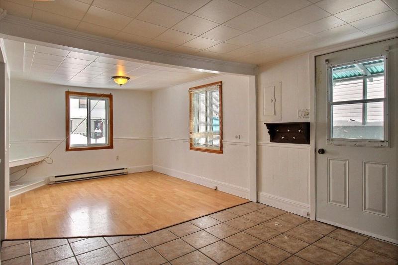 St-Donat : Duplex au village ***PRIX SOUS ÉVALUATION***