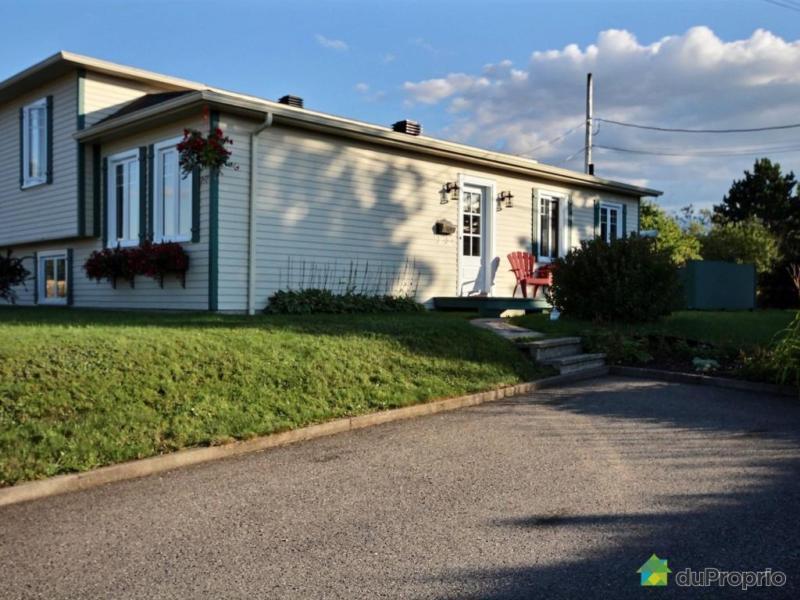$159,500 - Semi-detached for sale in