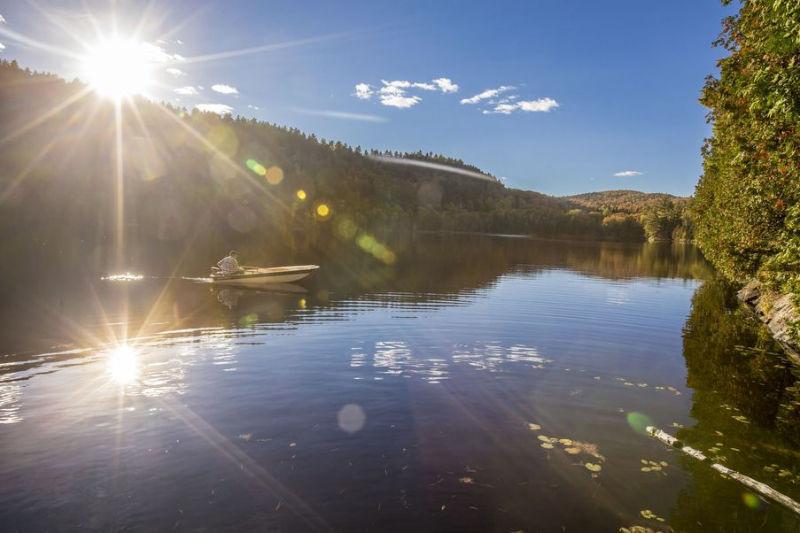Clé en main domaine privé grand bord de l'eau prêt à construire