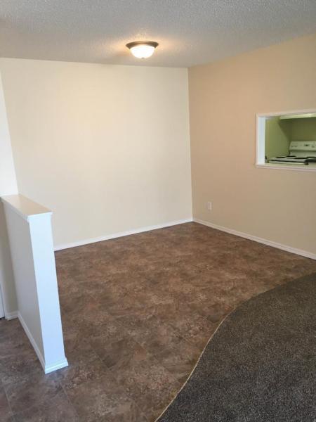 *ONE MONTH FREE* Spacious 2 BR Apartment w/ Huge Private Balcony