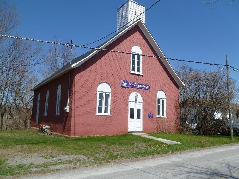 New Glasgow, impeccable petite église style chapelle