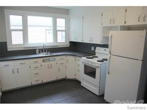 157 9th STREET E