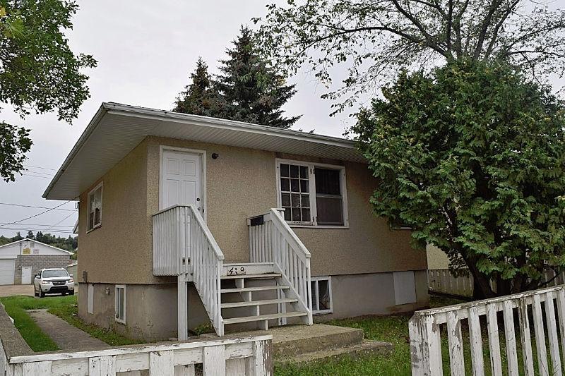 Cathedral Area - Raised Bungalow