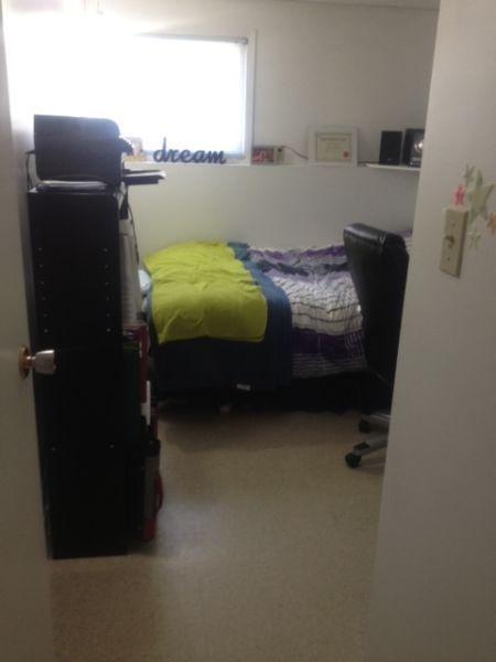 Small Pet friendly Bedroom in Sutherland (U of S area)