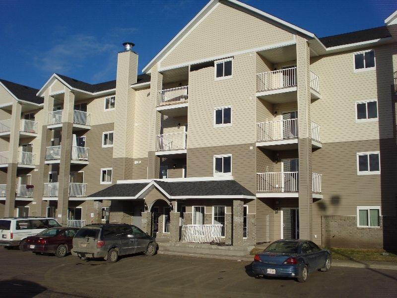 Axxess Condo in Westgate - $950 a month rent