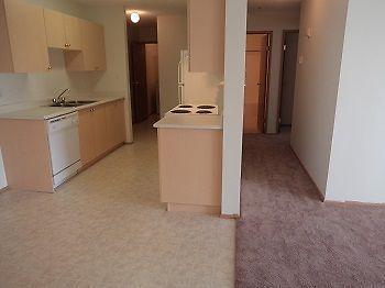 2 BD Apartment only $1065!