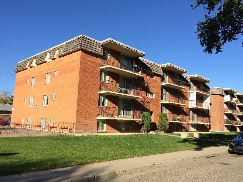 NEAR DOWNTOWN - 1 & 2 BEDROOM APARTMENTS