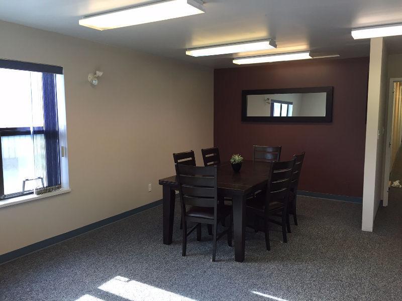 Commercial Office space - Great Location, Quiet Environment