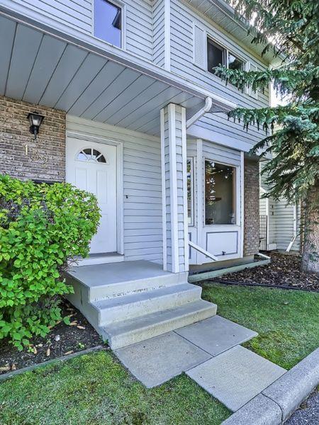 Open House Today - End Unit Townhouse