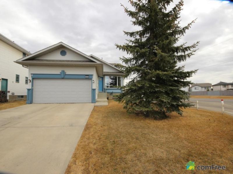 $379,000 - Split Level for sale in Airdrie